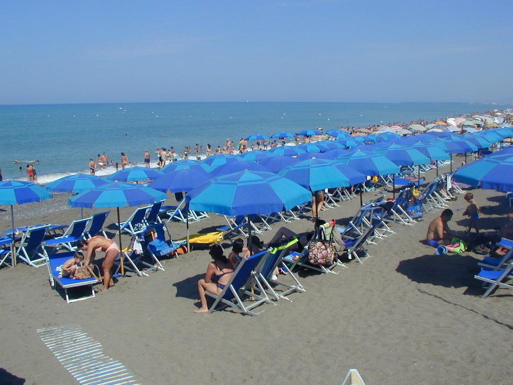 Camping Free Beach Марина ди Бибона Екстериор снимка